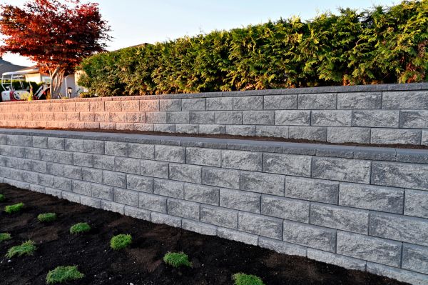 Cost of Concrete Retaining Wall Installation in Anaheim