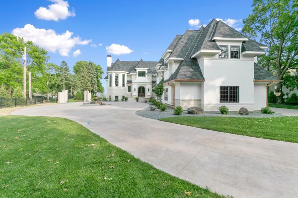 Cost of Concrete Driveway Installation in Anaheim