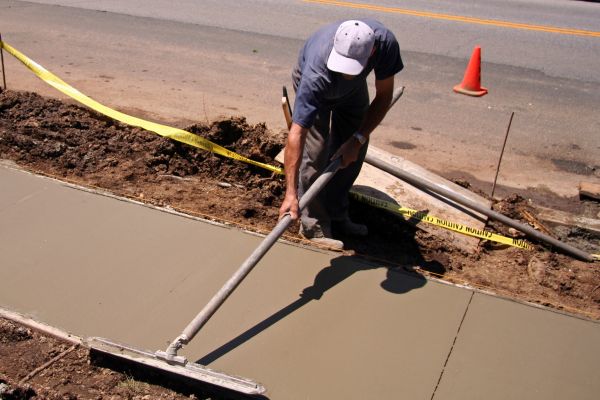 Cost of Sidewalk Pouring in Anaheim