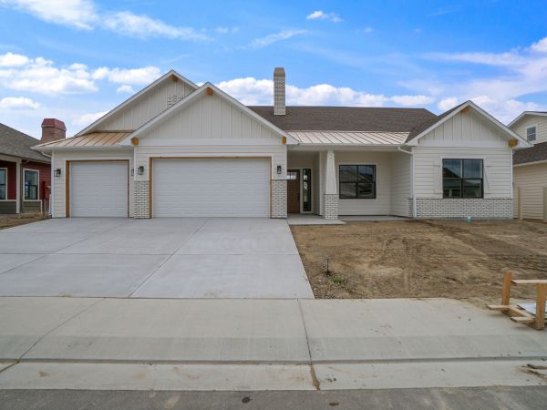 Cost of Driveway Apron Paving in Anaheim
