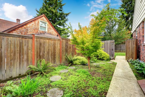 Cost of Backyard Walkway Construction in Anaheim
